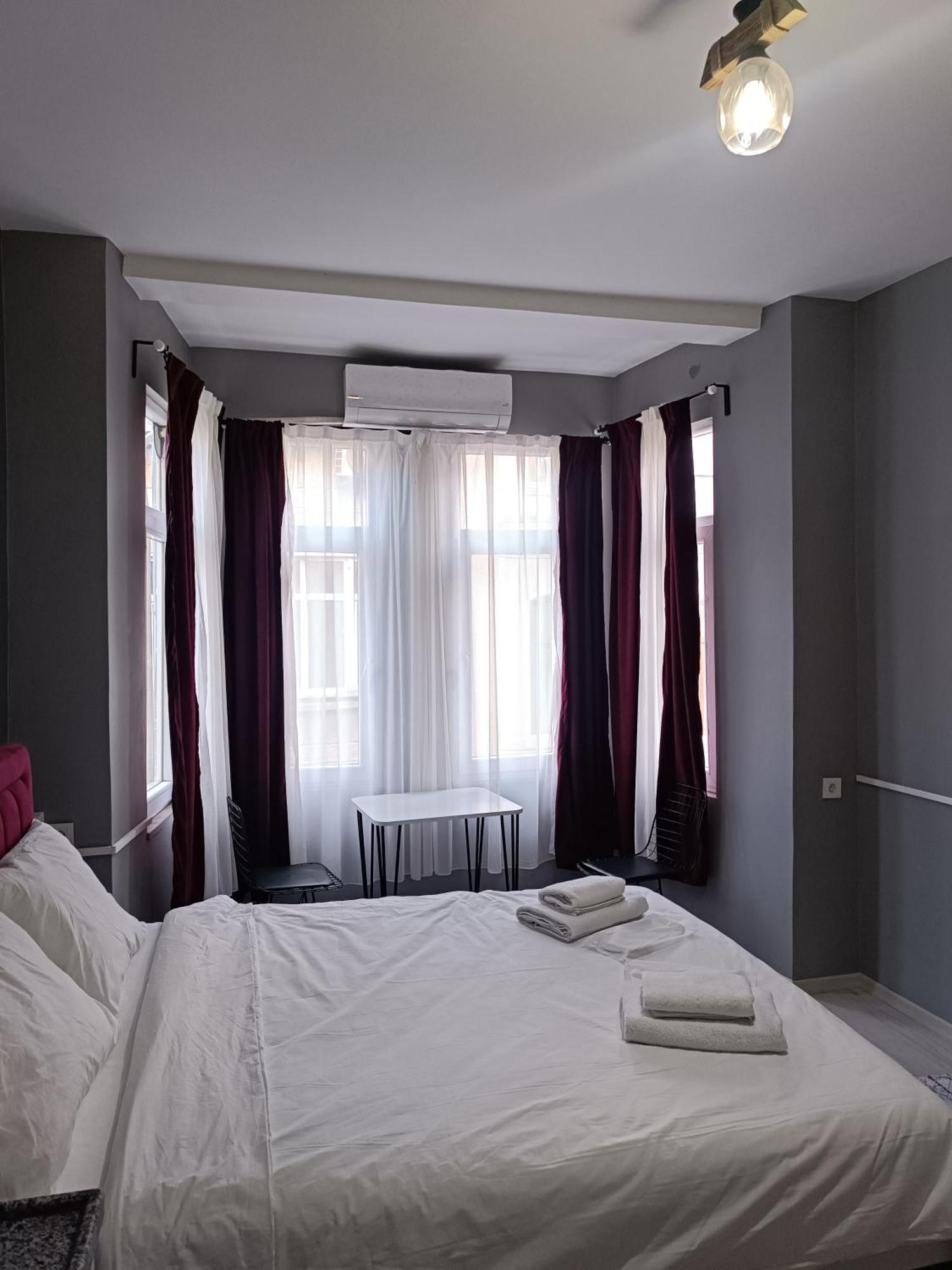 الشقق الفندقية اسطنبولفي  Taksim Street House المظهر الخارجي الصورة