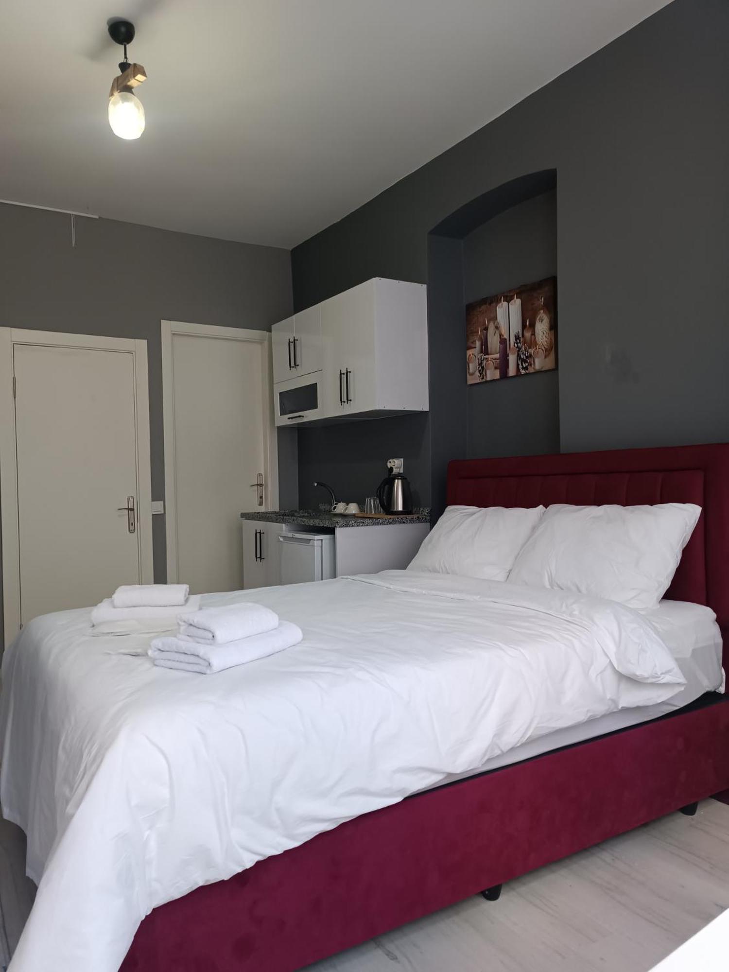 الشقق الفندقية اسطنبولفي  Taksim Street House المظهر الخارجي الصورة