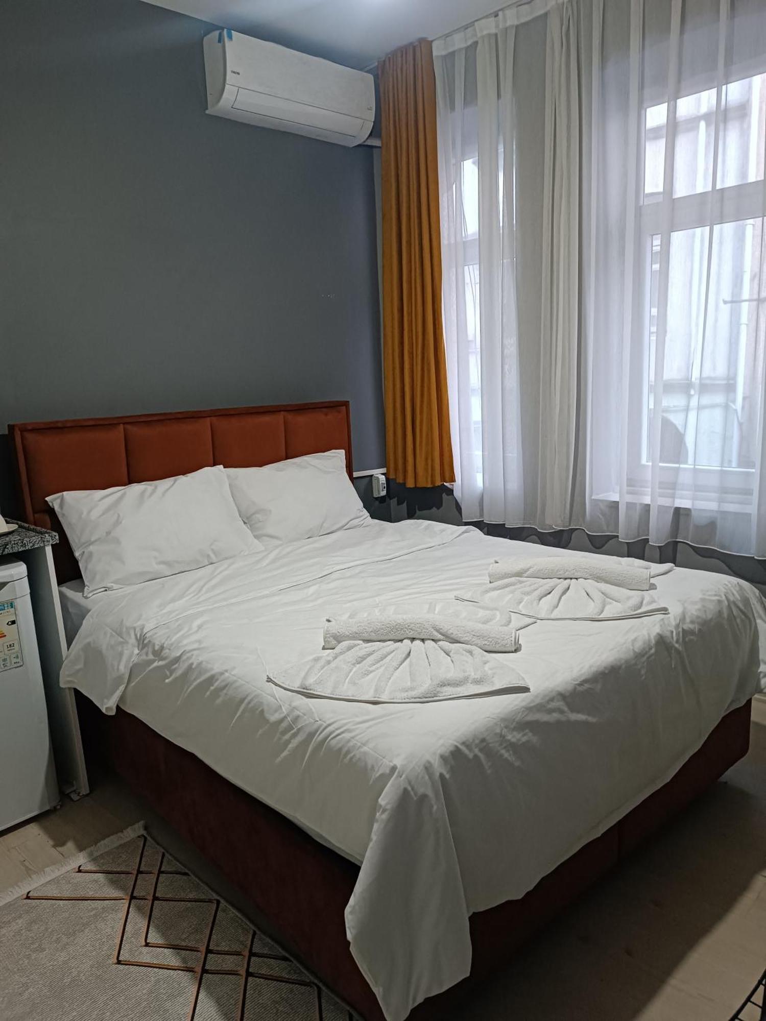 الشقق الفندقية اسطنبولفي  Taksim Street House المظهر الخارجي الصورة